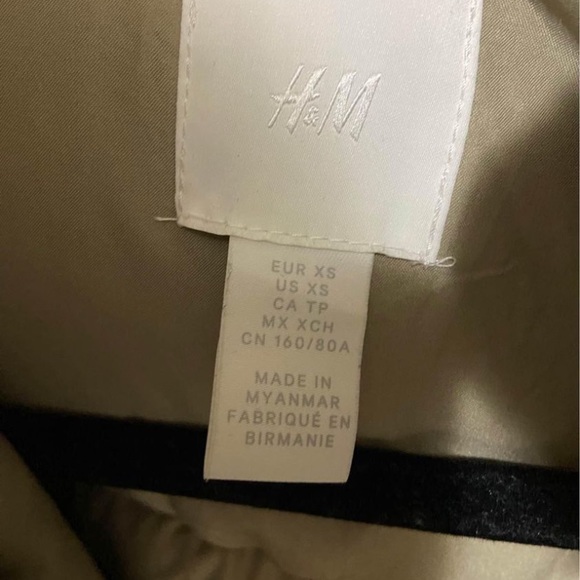 Taupe puffer jacket - Picture 3 of 5